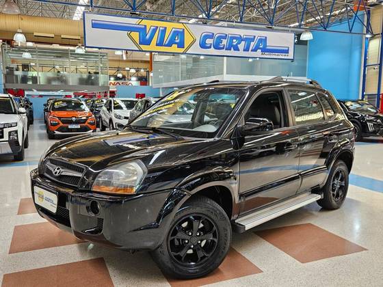 HYUNDAI TUCSON 2.0 MPFI GLS 16V 143CV 2WD FLEX 4P AUTOMÁTICO HYUNDAI TUCSON 2.0 MPFI GLS 16V 143CV 2WD FLEX 4P AUTOMÁTICO